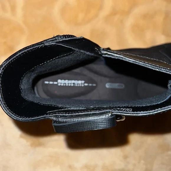 Womens Black Rockport Bootie w/decorative Buckle. 7W - Picture 7 of 11